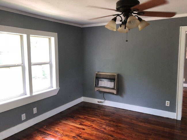 Photo - Nice Garage Apartment