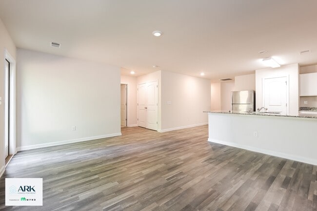 173 Queens Cir