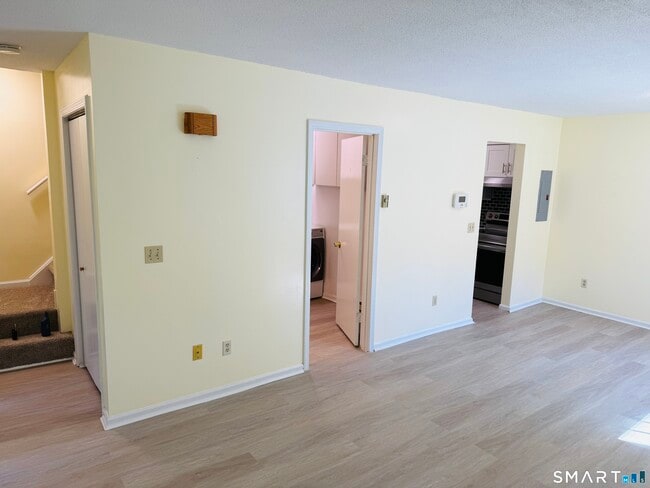 64 Deerwood Ln Unit 2