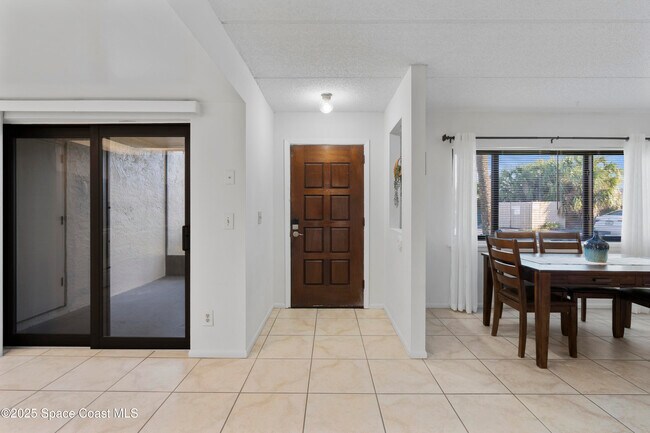 Photo - 1145 N Shannon Ave Unidad 39