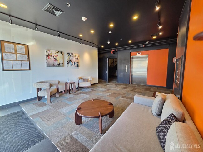 Building Photo - 120 Georges Rd Unit 312