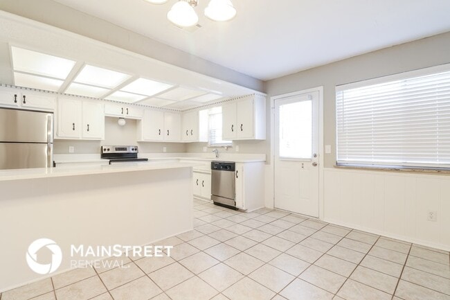 1113 N Patterson Dr