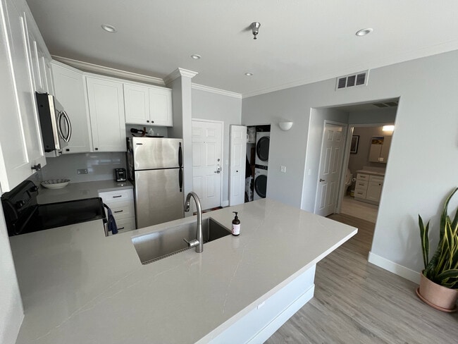 Photo - 1642 7th Ave Unit 331