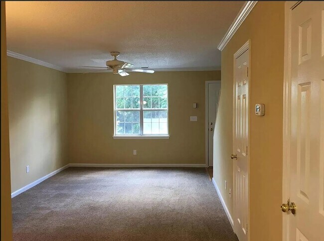 Photo - 2BR Condo Overlooking UGA Golf Course | On UGA Bus Line | Minutes to Campus