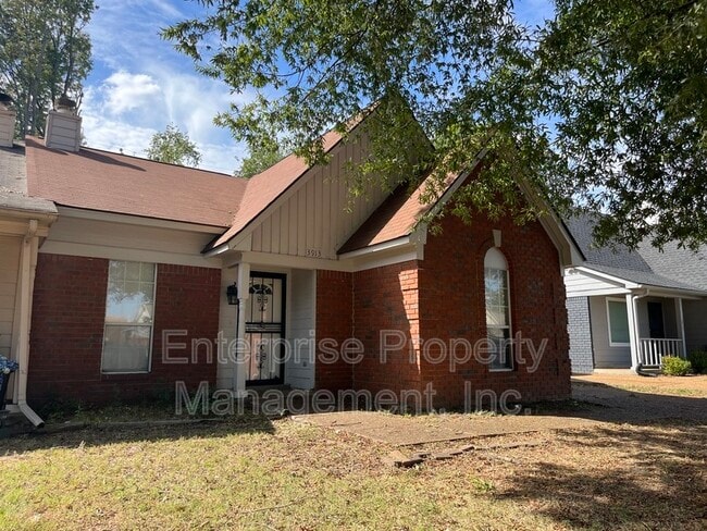Photo - 3913 Oak Branch Cir E