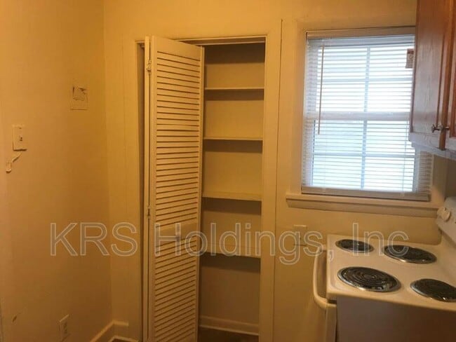 Photo - 211 Maycox Ave Unit Apt B
