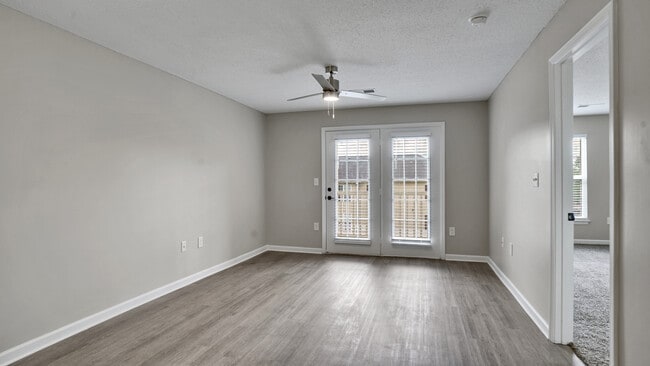 Photo - LYNX Gate City