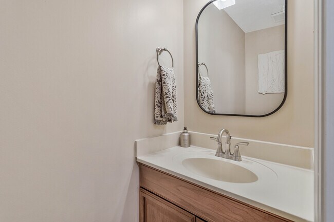 Photo - 1226 Quaker Ridge Dr