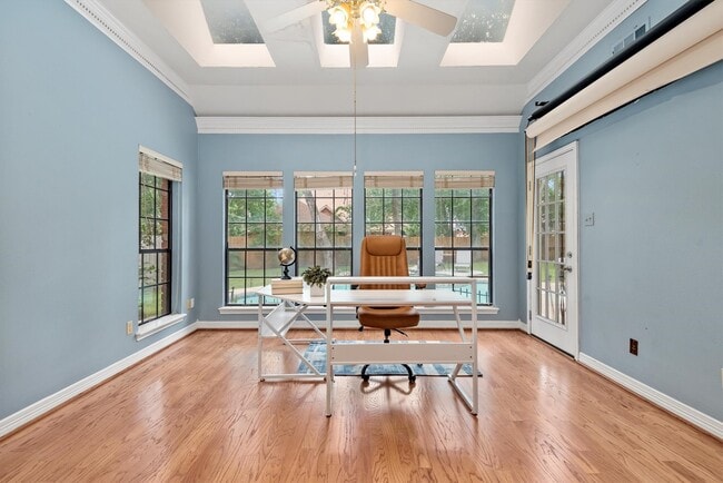 Photo - 3 Warbler Pl