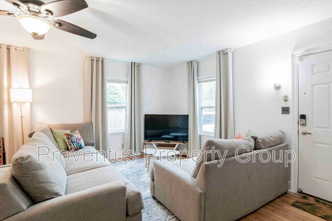 Photo - 14 Lieutenant St