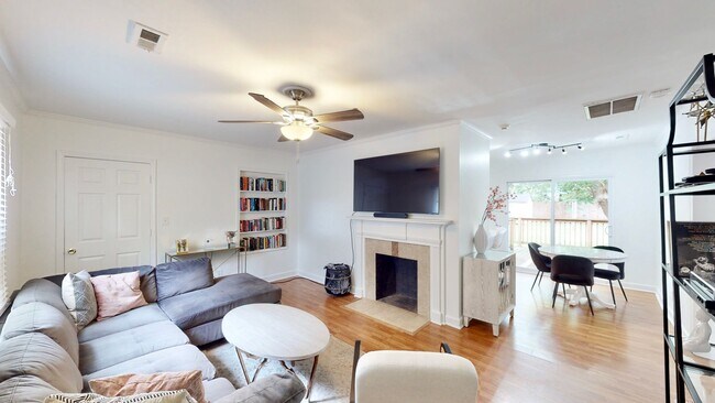 1008 Leigh Ave