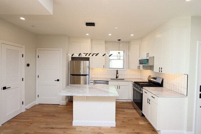 Photo - 14-16-16 Harriet St Unit 1