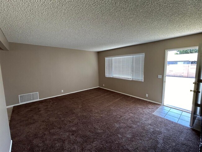 Photo - 3 bedrooms - 2 Bathrooms -  Ready to Rent! Unit 008739.5