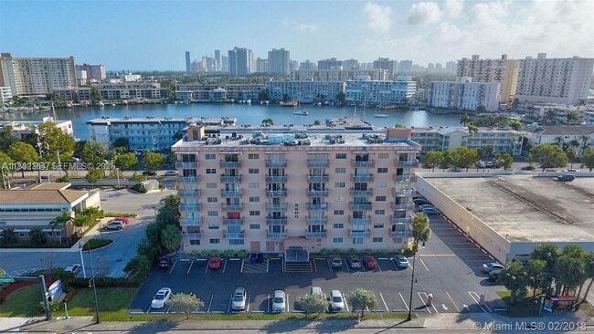 Building Photo - 2200 E Hallandale Beach Blvd Unit 412