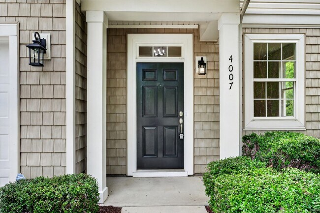 4007 Jockey Club Circle