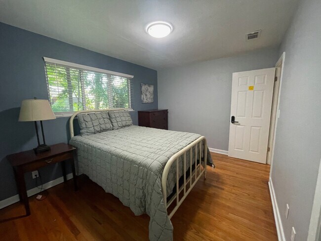 Photo - 4007 Aldington Dr