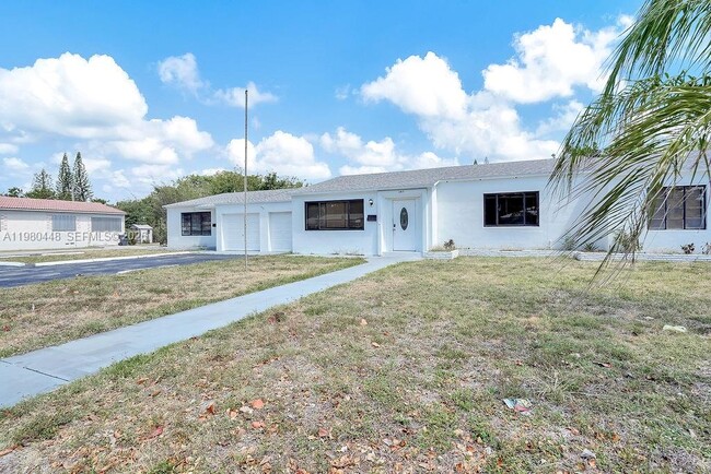 Photo - 2417 Pierce St Unidad -