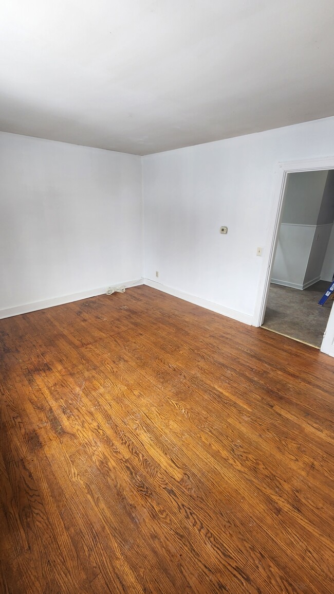 Photo - 635 Main St Unit 2