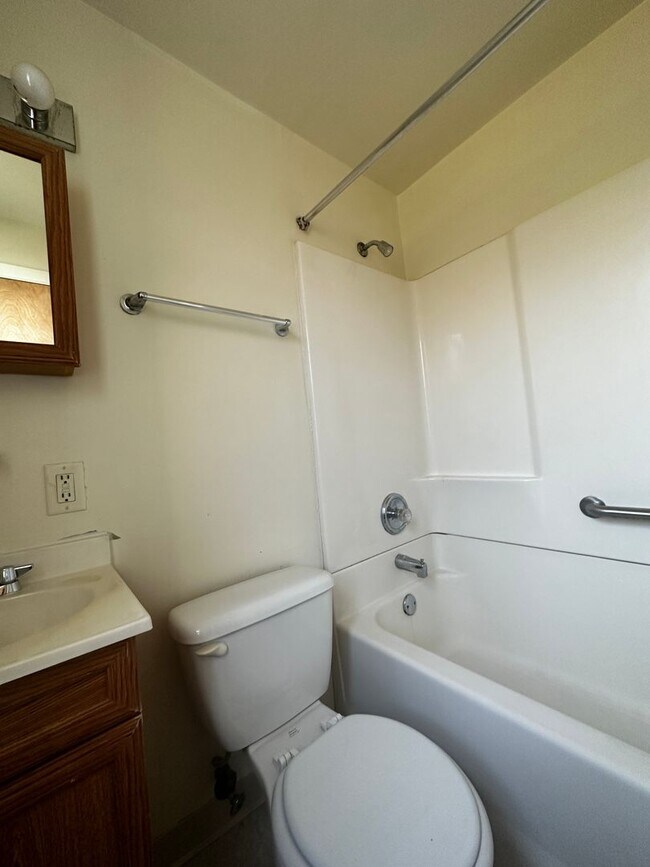 Photo - 3820 Brownsville Rd Unidad 6