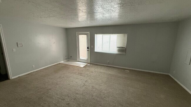 344 - 10th East