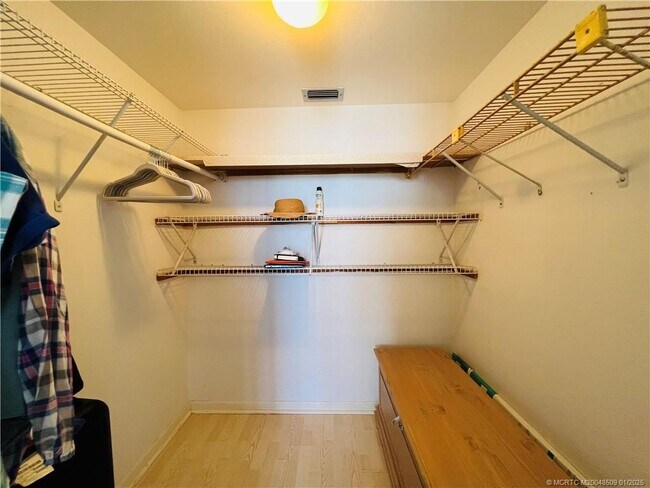 Photo - 9940 S Ocean Dr Unidad 703