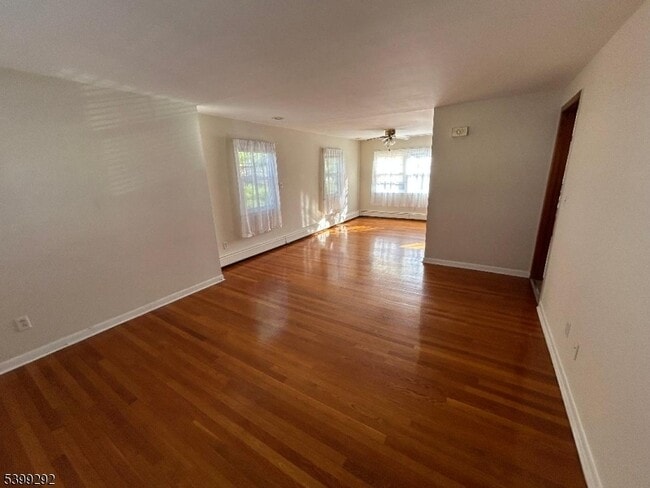 Photo - 1157 Goffle Rd