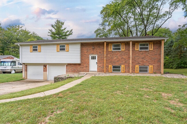 Building Photo - 9149 Wintergreen Dr Rental