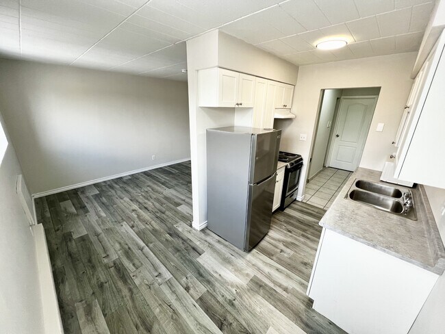 Photo - 591 Wellington Ave Unit 101