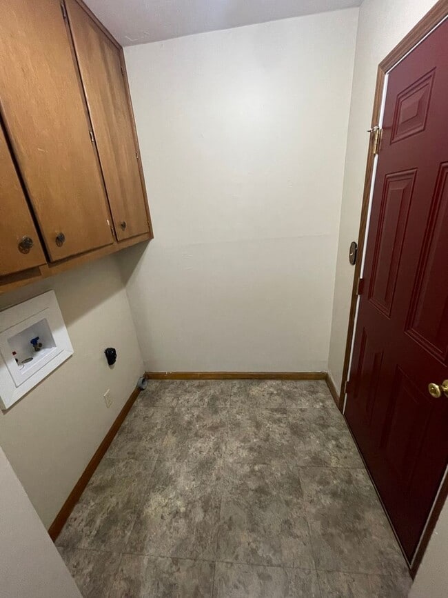Photo - 2 Bedroom, 1 Bathroom House