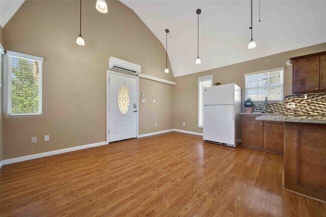 Photo - 27016 FM2978