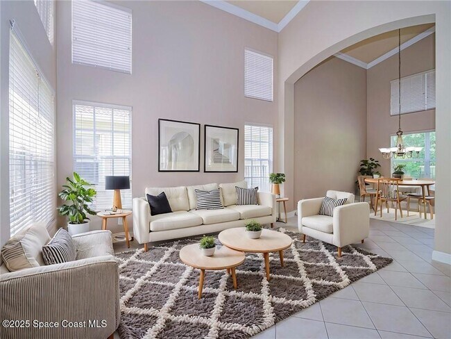 Photo - 1931 Grey Falcon Cir SW