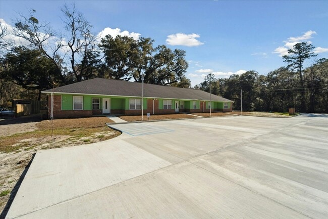 Photo - 210 Peter King Rd Townhome