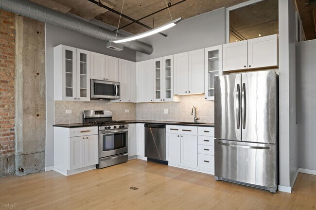 Photo - 1516 S Wabash Ave Unit 606