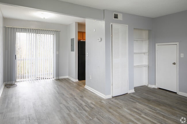 Building Photo - Bridgeport Apartments