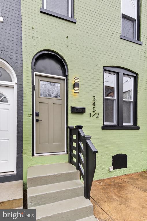 Photo - 345 Beaver St