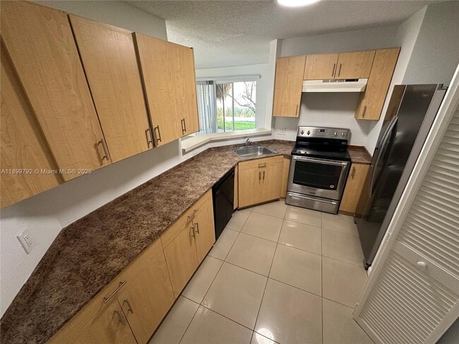 Photo - 3413 NW 44th St Unit 106