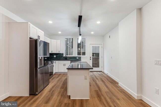 Photo - 2023 N Reese St