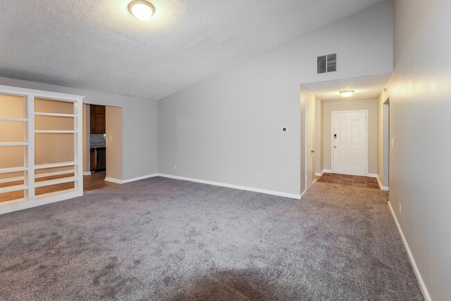 Photo - 5913 Clate Ct