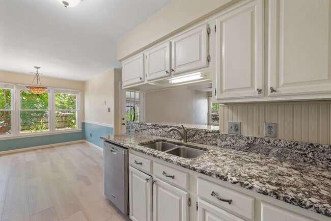 Photo - 2105 Grey Fox Ln
