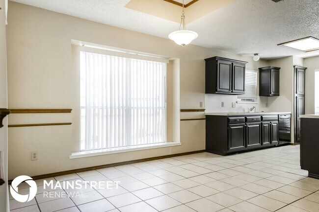 Photo - 6329 N Park Dr