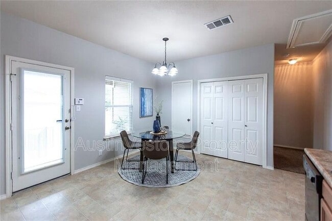 Photo - 1612 Corn Hill Ln