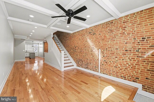 Building Photo - 1814 Jackson St