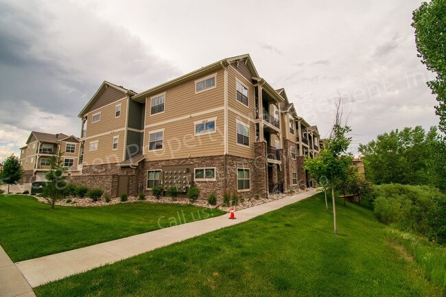 Photo - 4612 Hahns Peak Dr