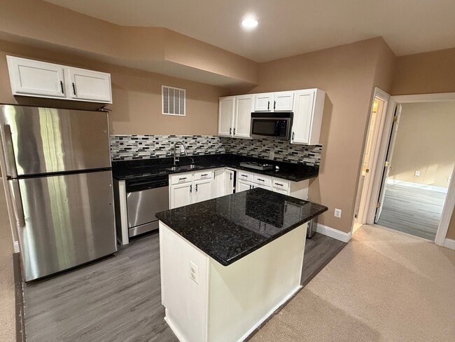 Photo - 8010 Tysons Oaks Ct