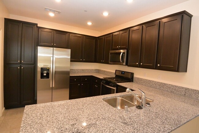 Photo - Newer northwest Visalia home in Ashton Par...