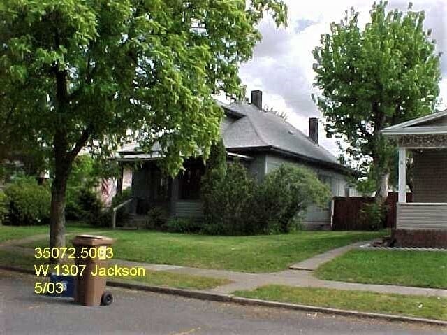 Photo - Cute 2bd/1ba Vintage Bungalow