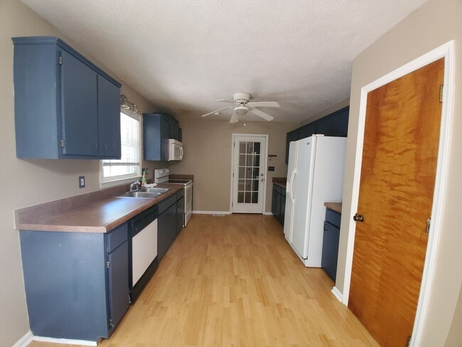 Photo - 6569 Green Meadow Ct