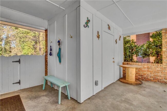 Photo - 3155 Hogan Rd SW