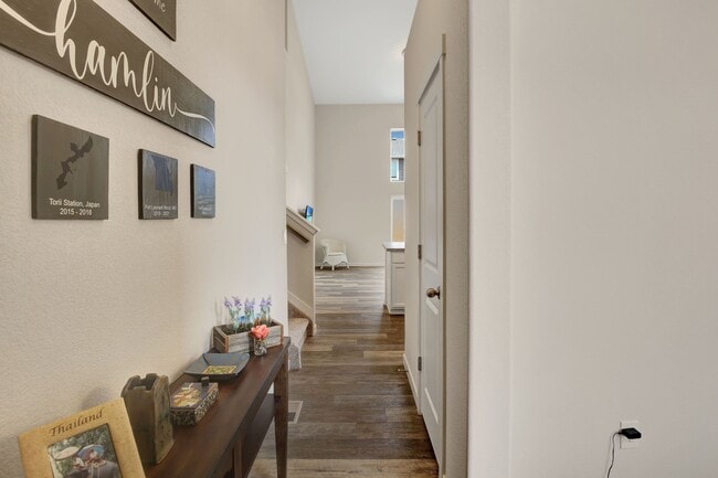 Photo - 10455 Kalama Dr