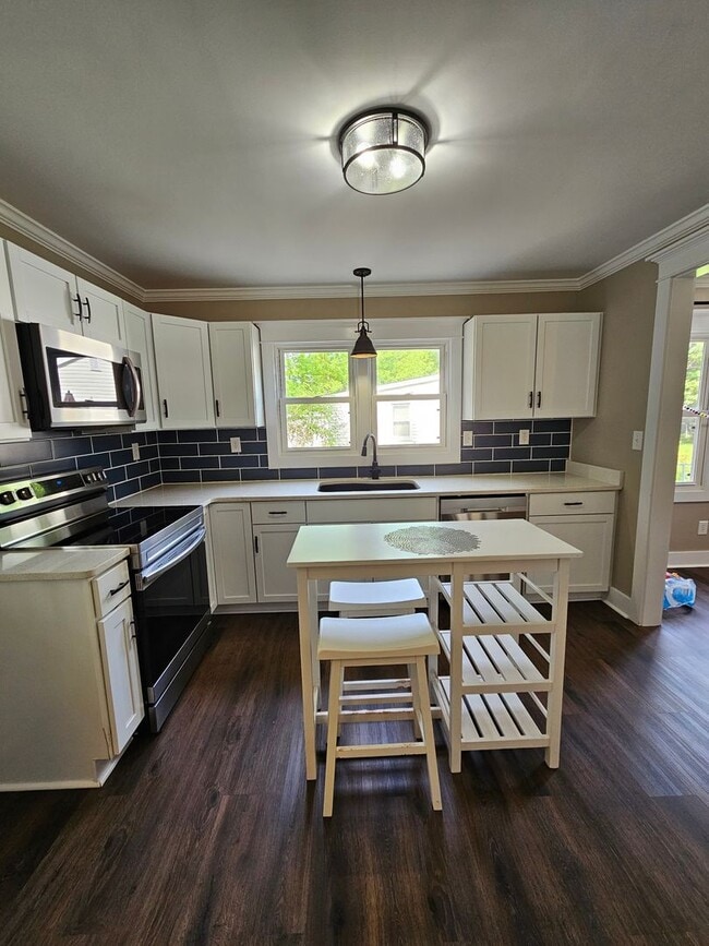 Photo - Well Maintained 3 Bedroom Home In The City